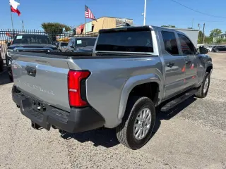 2025 Toyota Tacoma SR 4WD