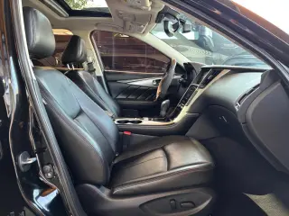2021 Infiniti Q50 LUXE