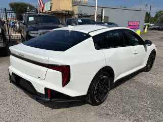 2025 Kia K4 GT-Line