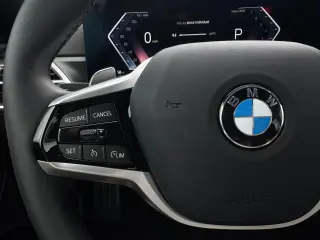 2025 BMW 2-Series 230i Coupe