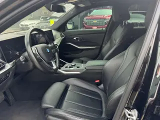 2024 BMW 3-Series 330i
