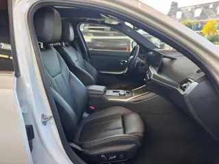 2024 BMW 330i 330i
