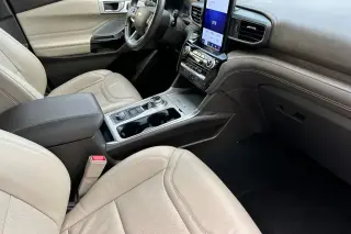 Ford Explorer 2023 AWD Platinum 4dr SUV