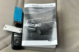 Ford Explorer 2023 AWD Platinum 4dr SUV