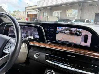 2021 Cadillac Escalade Luxury 2WD