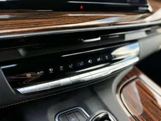 2021 Cadillac Escalade Luxury 2WD