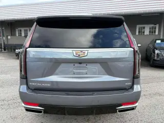 2021 Cadillac Escalade Luxury 2WD