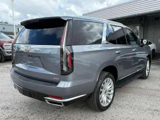 2021 Cadillac Escalade Luxury 2WD