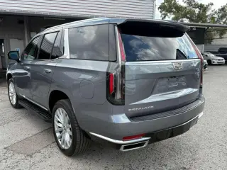2021 Cadillac Escalade Luxury 2WD