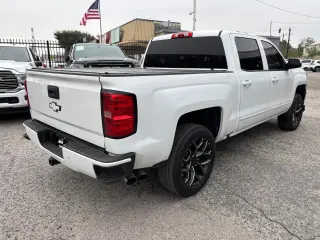 2017 Chevrolet Silverado 1500 2LT Crew Cab 4WD