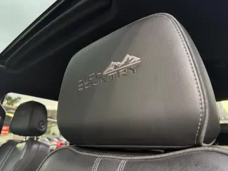 2020 Chevrolet Silverado 2500HD High Country Crew Cab Long Box 4WD