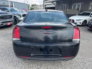 2022 Chrysler 300 S