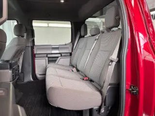 2017 Ford F-250 XLT Crew Cab 4WD