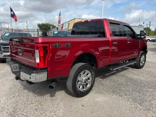 2017 Ford F-250 XLT Crew Cab 4WD