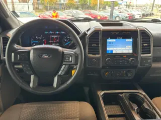 2017 Ford F-250 XLT Crew Cab 4WD