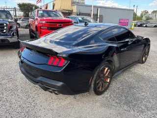 2024 Ford Mustang GT Premium Fastback