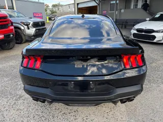 2024 Ford Mustang GT Premium Fastback