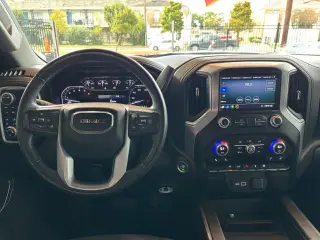 2020 GMC Sierra 1500 Elevation Crew Cab 4WD