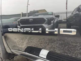 2020 GMC Sierra 2500HD Denali Crew Cab 4WD
