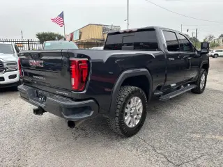 2020 GMC Sierra 2500HD Denali Crew Cab 4WD