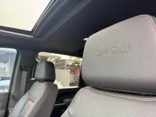 2021 GMC Sierra 2500HD AT4 Crew Cab 4WD