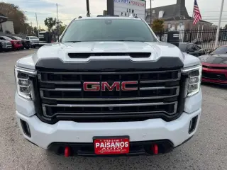 2021 GMC Sierra 2500HD AT4 Crew Cab 4WD