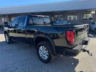 2021 GMC Sierra 2500HD Denali Crew Cab 4WD