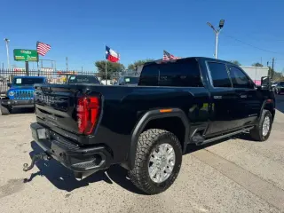 2021 GMC Sierra 2500HD Denali Crew Cab 4WD