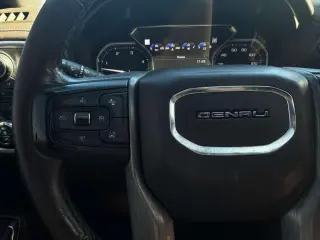 2021 GMC Sierra 2500HD Denali Crew Cab 4WD