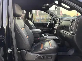 2022 GMC Sierra 2500HD 4WD Crew Cab Standard Bed AT4