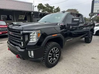 2022 GMC Sierra 2500HD AT4 Crew Cab 4WD