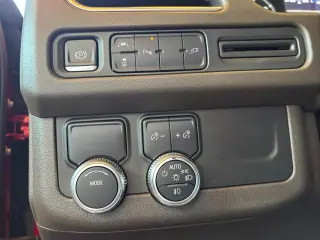 2021 GMC Yukon 2WD SLT
