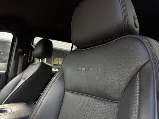 2022 GMC Yukon Denali 2WD
