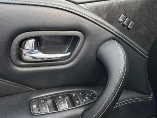 2023 Infiniti QX80 LUXE