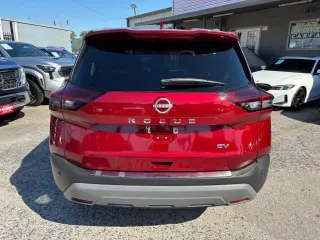 2022 Nissan Rogue SV FWD