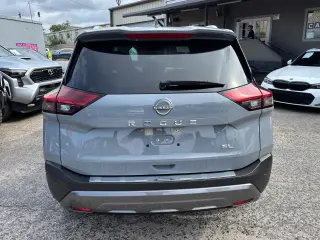 2023 Nissan Rogue SL FWD