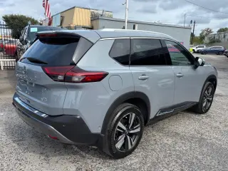 2023 Nissan Rogue SL FWD