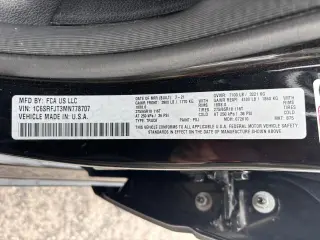 2021 RAM 1500 Laramie Crew Cab 4WD