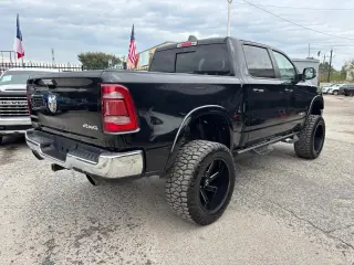 2021 RAM 1500 Laramie Crew Cab 4WD