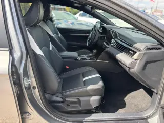 2025 Toyota Camry SE |