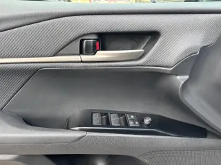 2025 Toyota Camry SE |