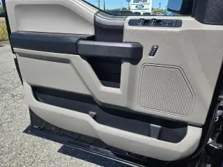 Ford F-150 2018 4x4 King Ranch 4dr SuperCrew 6.5 ft. SB