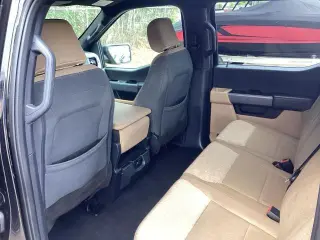 Ford F-150 2023 4x4 XLT 4dr SuperCrew 5.5 ft. SB