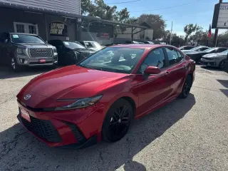 2025 Toyota Camry Hybrid SE