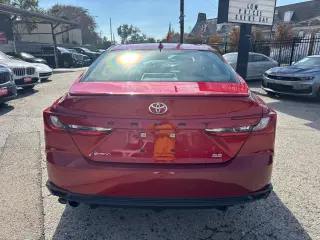 2025 Toyota Camry Hybrid SE
