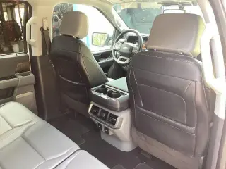 Ford F-150 2023 4x4 Lariat 4dr SuperCrew 5.5 ft. SB