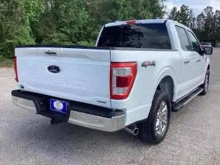 Ford F-150 2023 4x4 Lariat 4dr SuperCrew 5.5 ft. SB
