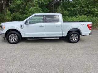 Ford F-150 2023 4x4 Lariat 4dr SuperCrew 5.5 ft. SB
