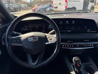 2024 Cadillac XT4 Premium Luxury AWD