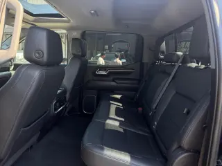 2022 GMC Sierra 1500 SLT Crew Cab 4WD